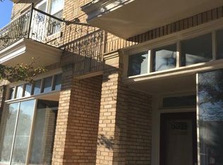 7952 Lorain Ave, Cleveland, OH 44102