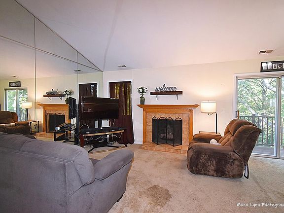 3rd image of 362 Sandhurst Cir #23-8
