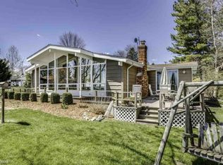7550 Lakeview Dr, Lexington, MI 48450