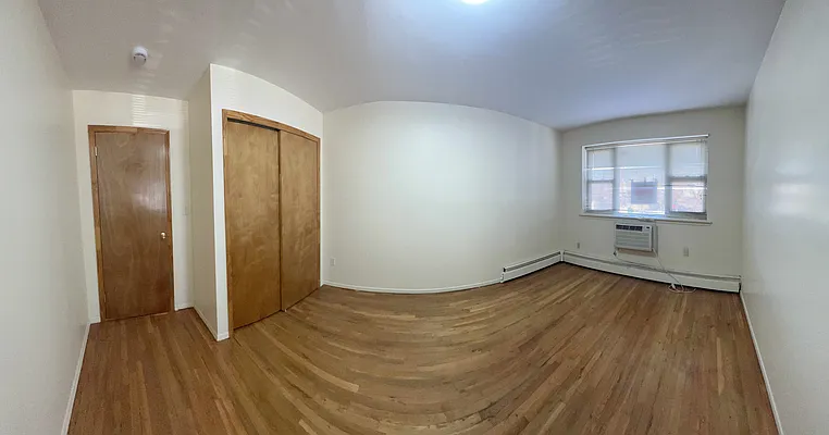 Rented by URBAN UTOPIA REALTY LLC | media 19