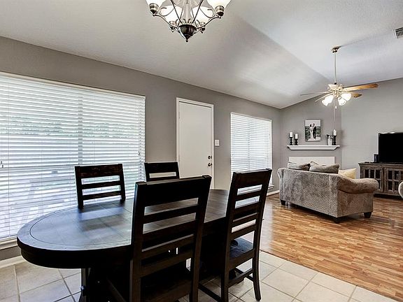 5th image of 2215 Longleaf Pines Dr