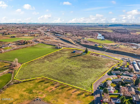 1771 1st Ave, Zillah, WA 98953