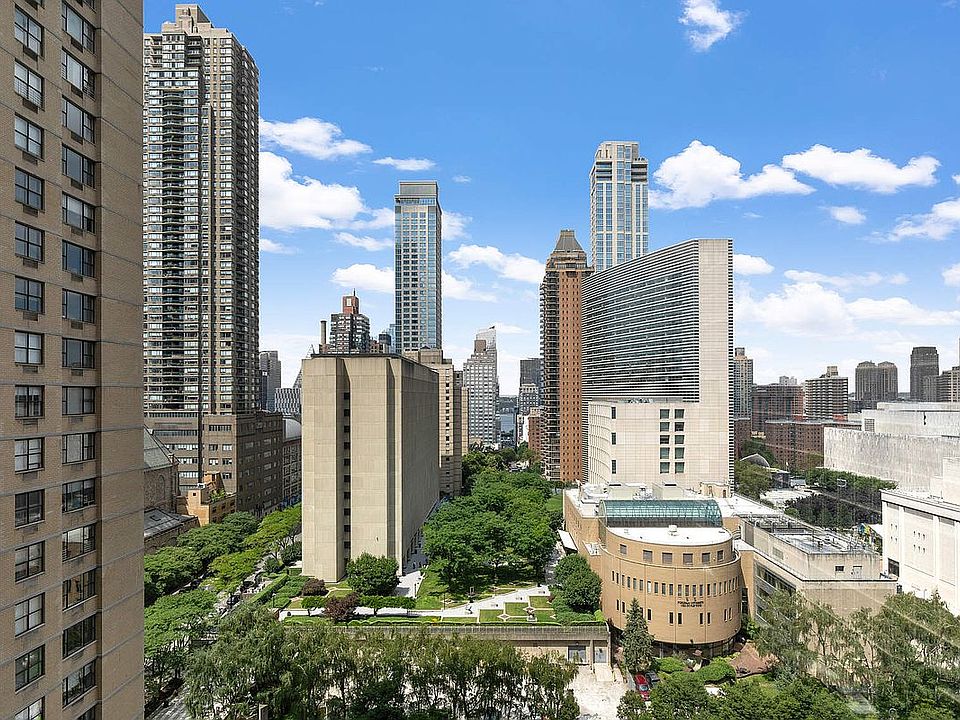 1st image of 30 W 61st St APT 16D