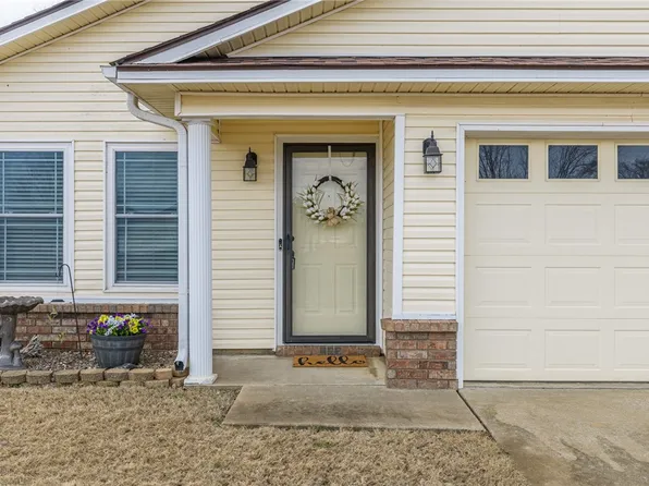 407 Timber View Ln, Van Buren, AR 72956