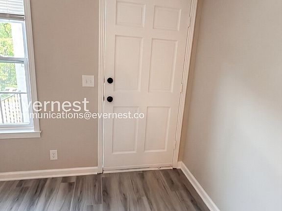 2nd image of 483 Ellenwood Dr