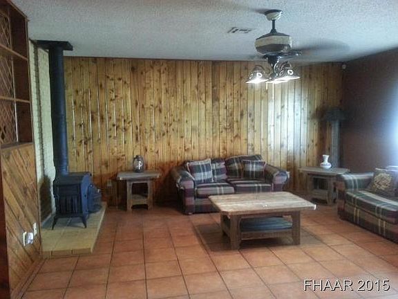 3rd image of 419 River Oaks Dr