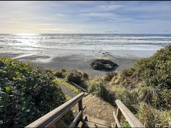 94288 Us Highway 101, Yachats, OR 97498