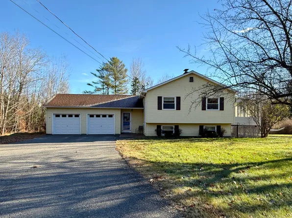 435 Russell Road, Skowhegan, ME 04976