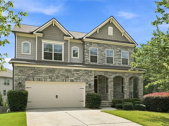 2nd image of 225 Stonebrier Ln