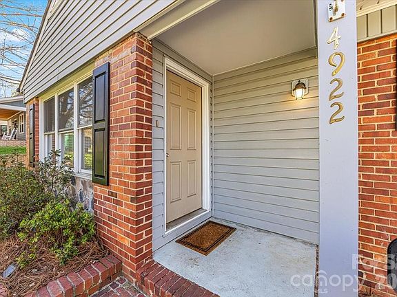 4th image of 4922 Valley Stream Rd