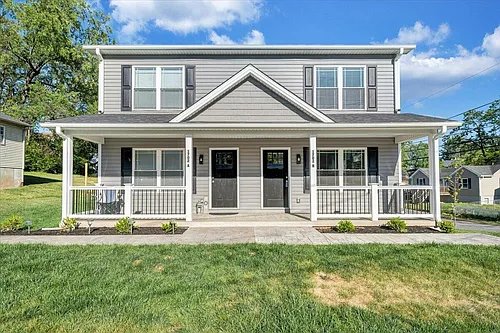 1708 Baldwin Ave NE #A Photo 1
