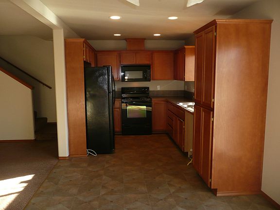 2nd image of 426 1st Ave S