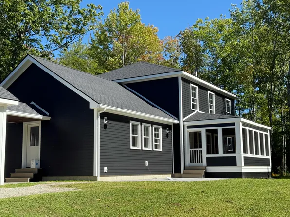 58 White Hart Lane, Hope, ME 04847