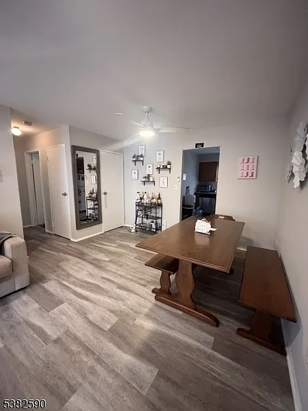 2 bed, 1.0 bath, 900 sqft, $2,700 — Photo 4