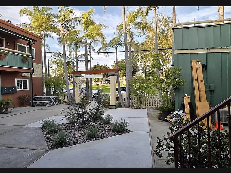 1310 Electric Ave #F — Photo 2