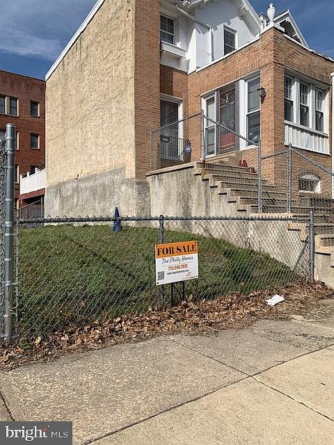 2nd image of 6005 Cedarhurst St