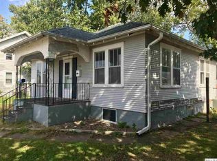 919 S 17th St, Quincy, IL 62301