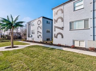5729 Montgomery Rd, Cincinnati, OH 45212
