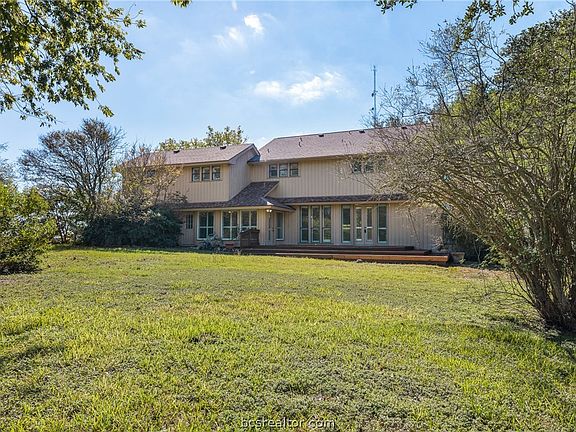 3rd image of 6773 Sunshine Valley Ln