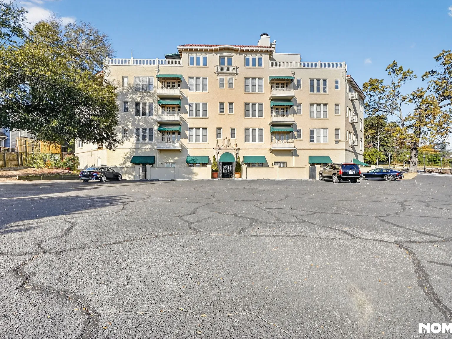 2 bed, 1198 sqft, $1,300 — Photo 1