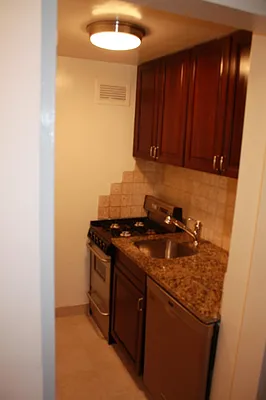 Rented by Kian Realty | media 18