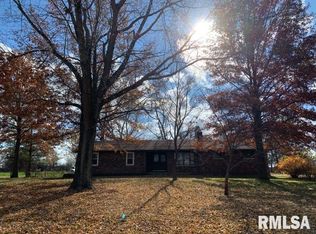 16502 W Garret Rd, Glasford, IL 61533