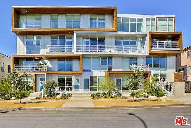 1st image of 611 N Bronson Ave APT 6