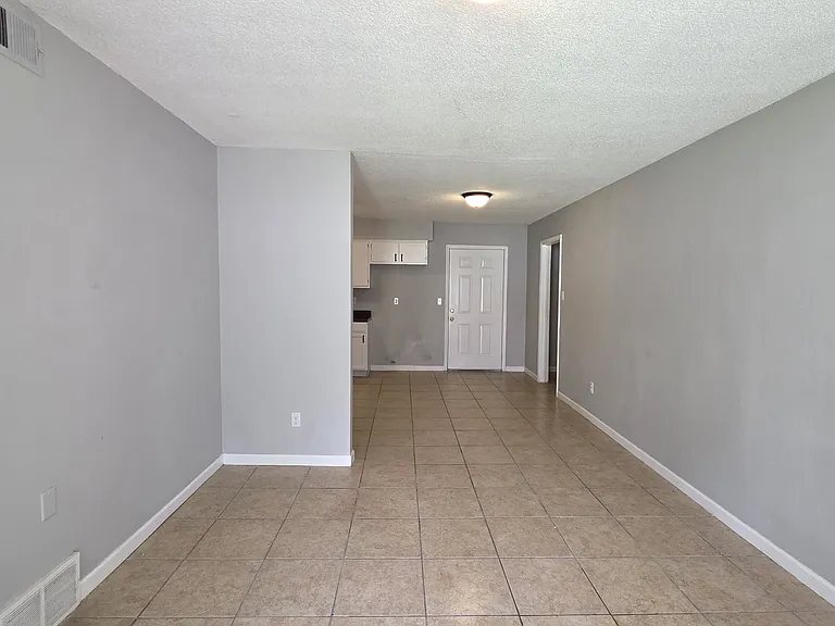 5343 Clinchport Cir — Photo 3