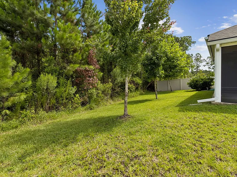 70305 Winding River Dr — Photo 32