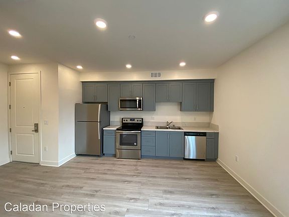 3rd image of 11433 Albers St #103