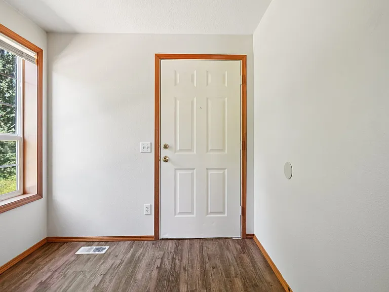 2110 Baines Blvd — Photo 2