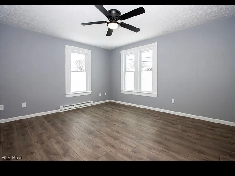 442 Main St #1/2 — Photo 5