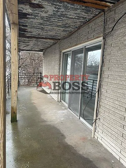 5912 Forest Ave #100 - 100 — Photo 4