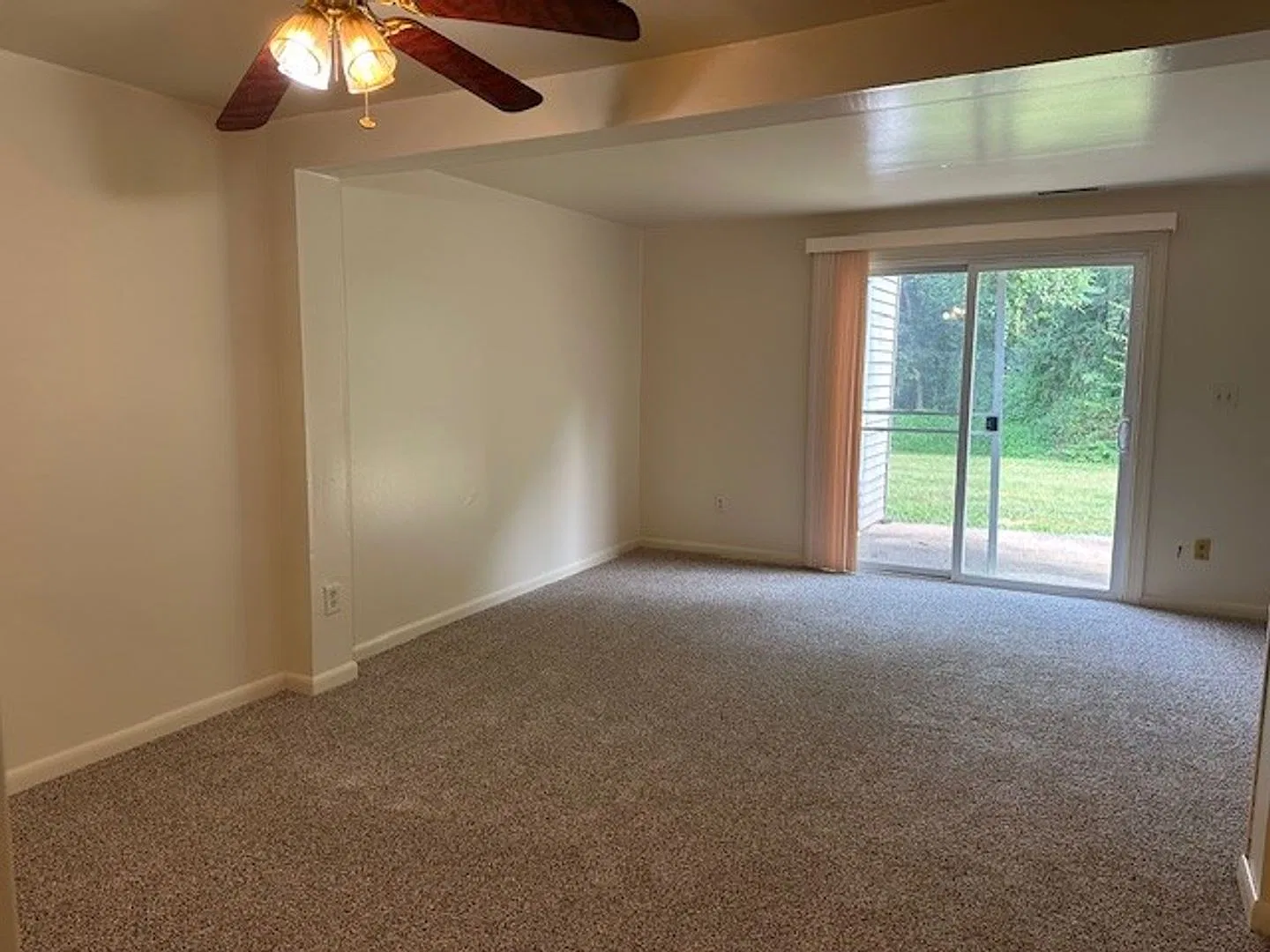 2 Bedroom 1.5 Bathroom Town-Home For Rent In Susquenita School District. — Photo 2