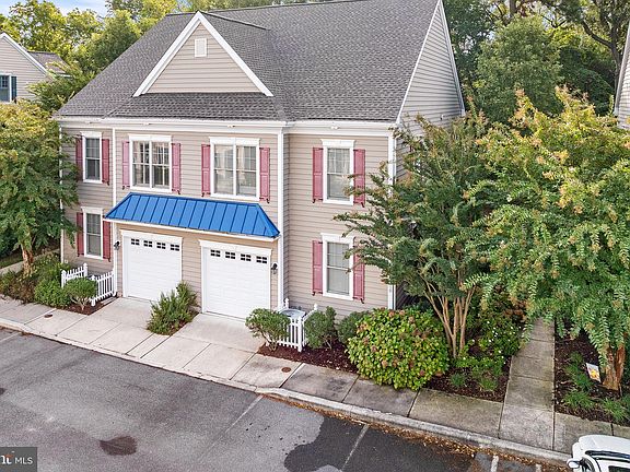 2nd image of 18760 Bethpage Dr Unit 18A