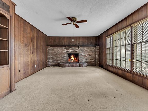 4th image of 6830 Monan Cv