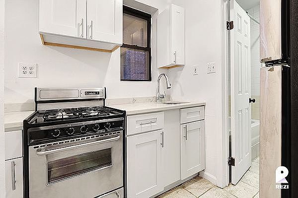 1st image of 326 W 49th St APT 4RW