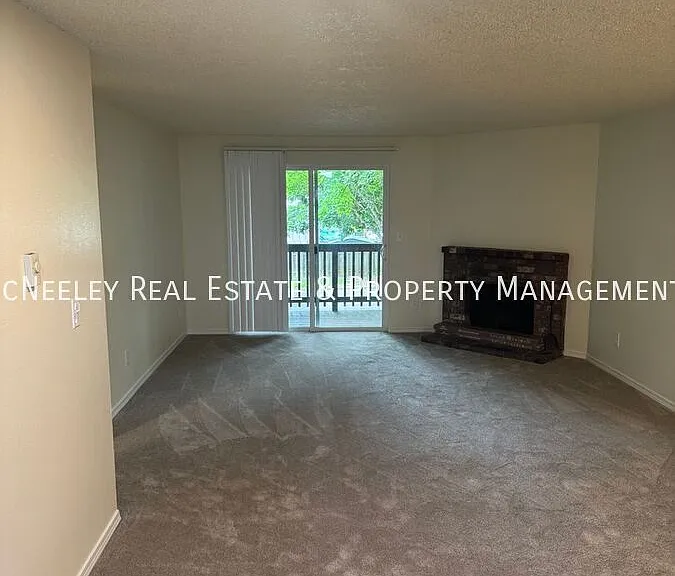9745 SW Lookout Ter #A — Photo 5