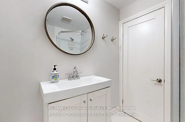 12A Delroy Dr — Photo 31
