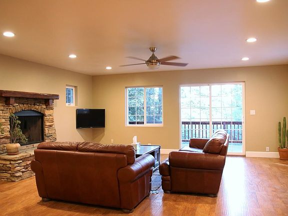 3rd image of 26443 Lake Forest Dr