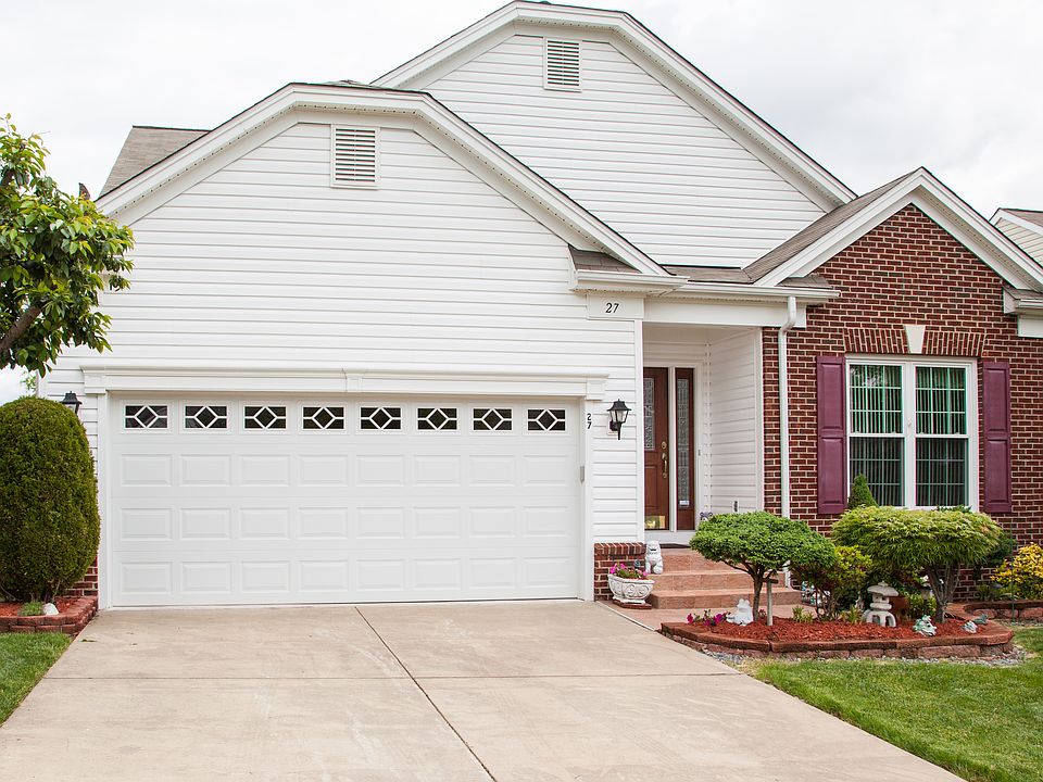 1st image of 27 Ashland Cir