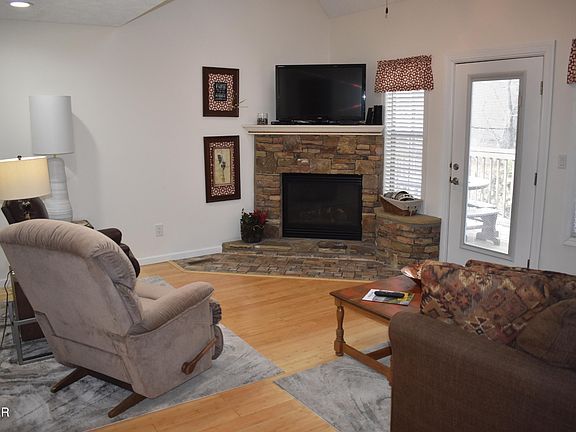 5th image of 3516 Brook Stone Way