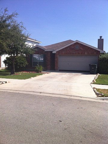 1st image of 130 Roadrunner Ave