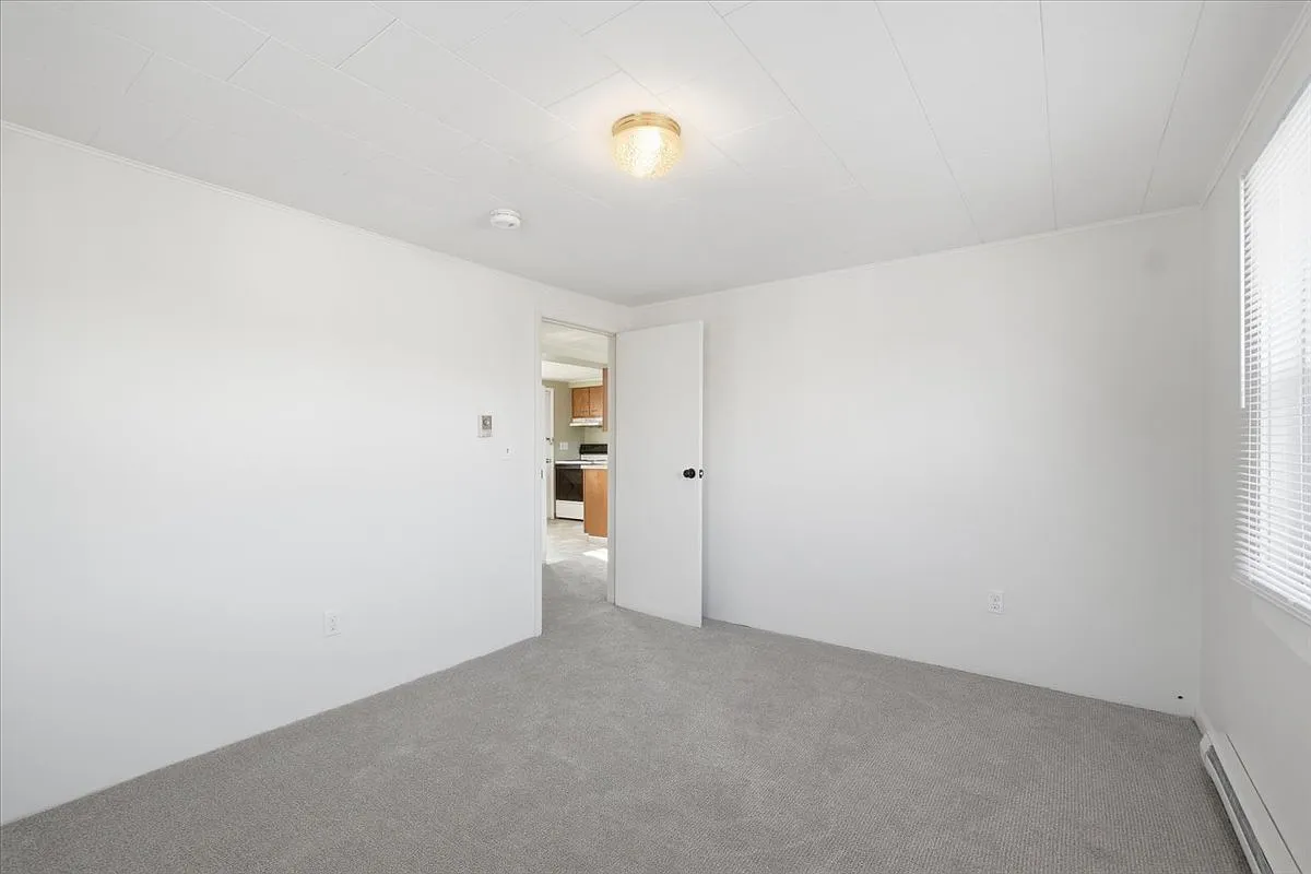 2 bed, $1,650 — Photo 4