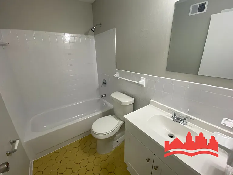 3935 Battlefield Dr — Photo 4