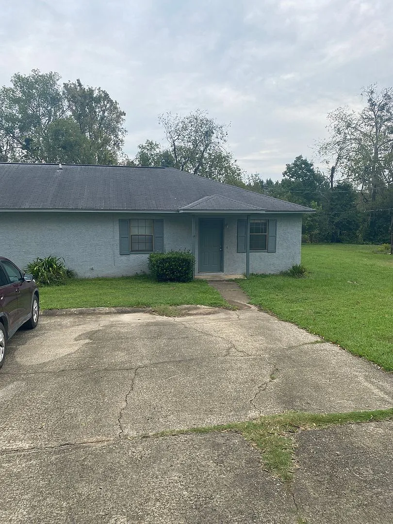 Duplex In Lake Jackson — Photo 2