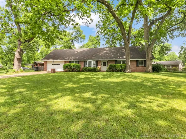 5625 S Trenton Ave, Tulsa, OK 74105