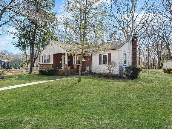 2nd image of 38 Miller Place Middle Island Road