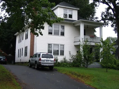 144 Whitman Ave #2 Photo 1
