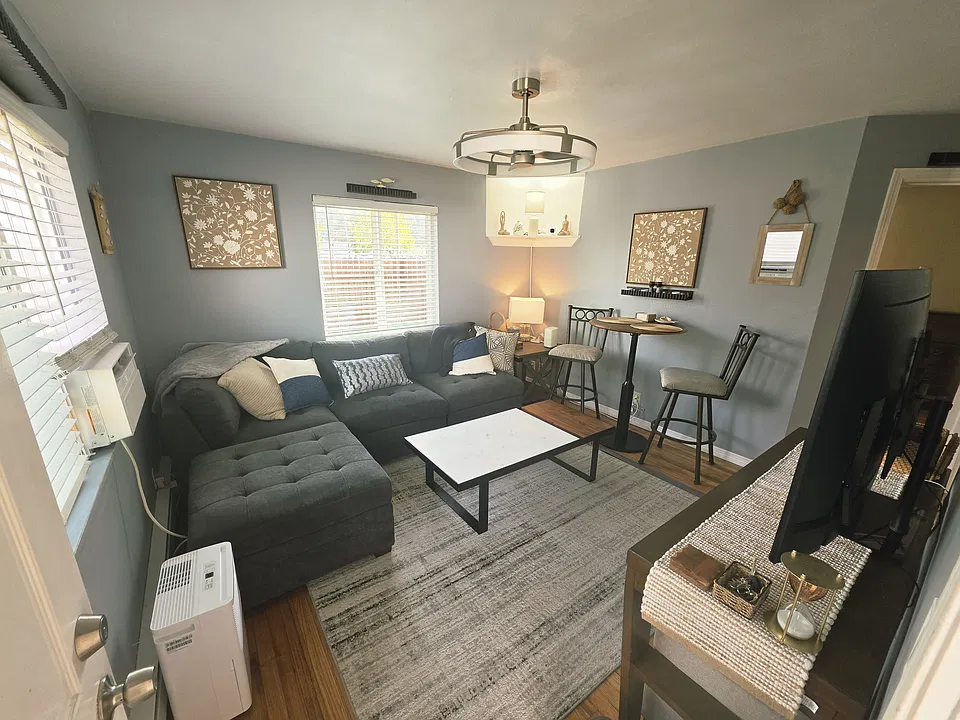 359 Factory Ave N #353
